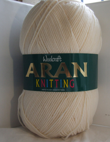 100% Acrylic Aran Yarn x2 400g Balls Cream